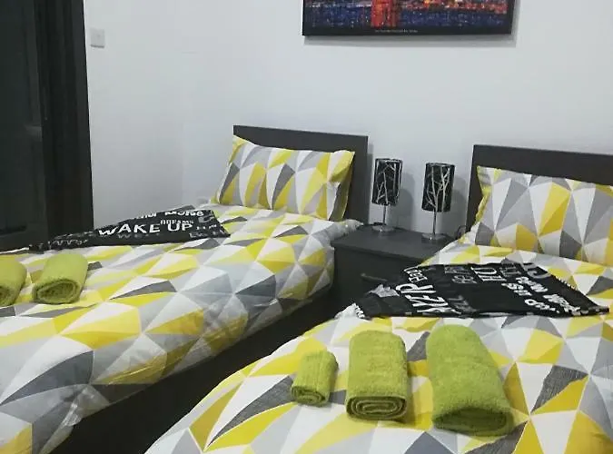 Apartamento And Cosy Close To Seafront Sliema