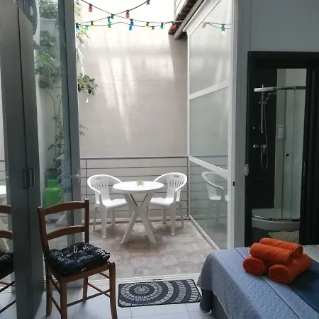 And Cosy Close To Seafront Lägenhet